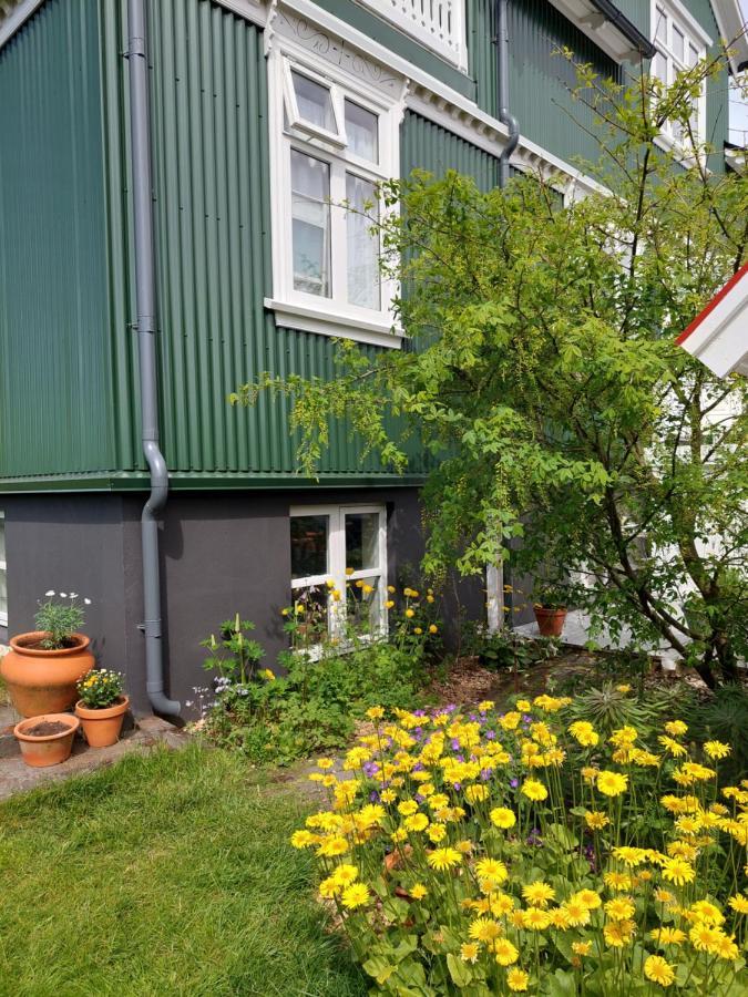 Old Charm Apartment - Keflavik Downtown מראה חיצוני תמונה