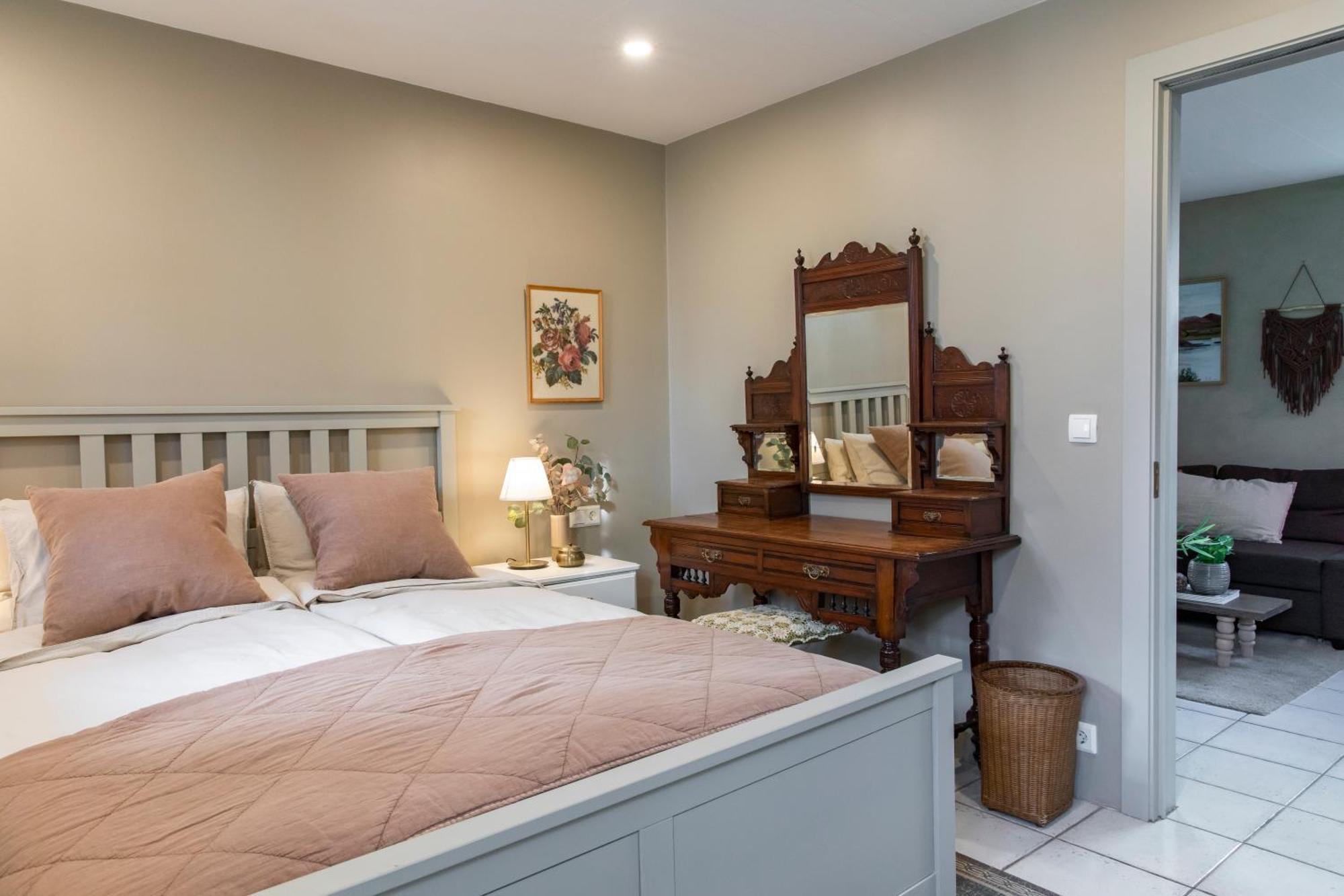 Old Charm Apartment - Keflavik Downtown מראה חיצוני תמונה